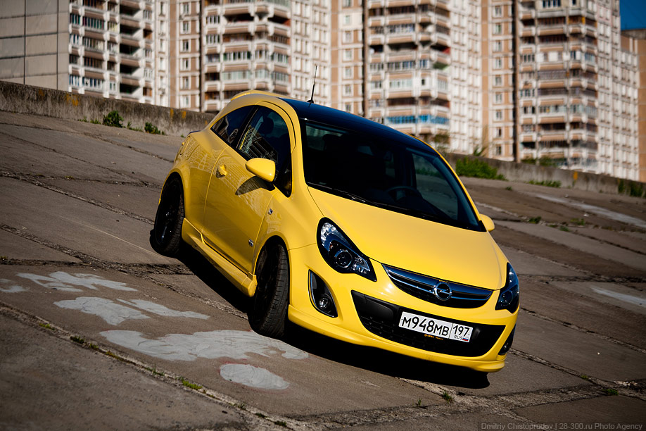 Opel Corsa 2007 stance